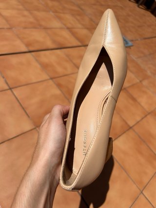 Zapatos tacón madera Uterqüe beige