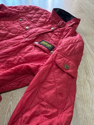 Chaqueta Barbour Roja Acolchada