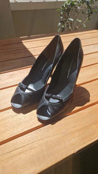 Sandalias tacón Salvador Sapena negras