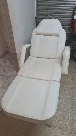 Camilla reclinable de torso y piernas con reposabr