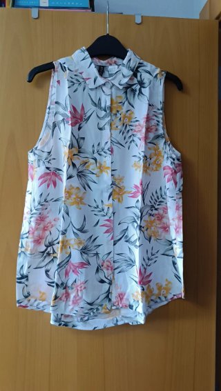 Lote 11 Camisetas Talla S a 5€ todas