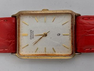 Reloj Citizen Quartz Vintage Estilo Tank