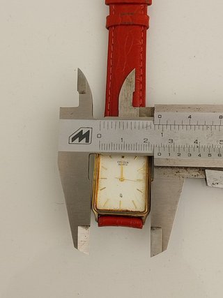 Reloj Citizen Quartz Vintage Estilo Tank