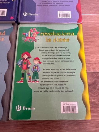 Lote libros Kika Superbruj