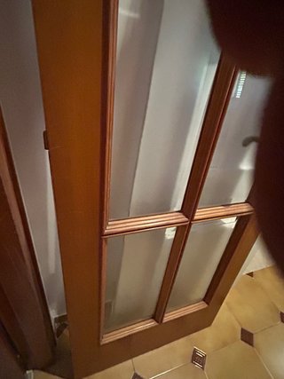 Puerta madera cristal biselado