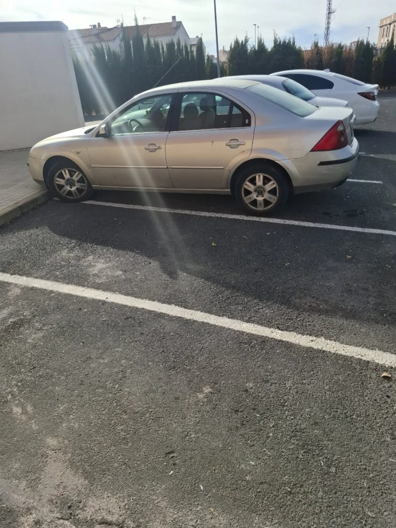 Ford Mondeo 2003 - foto 1