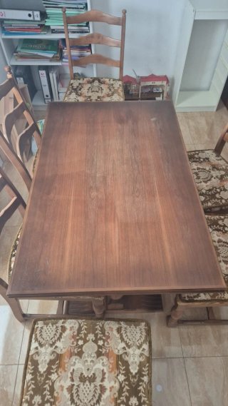 Mesa antigua madera con 6 sillas tapizadas
