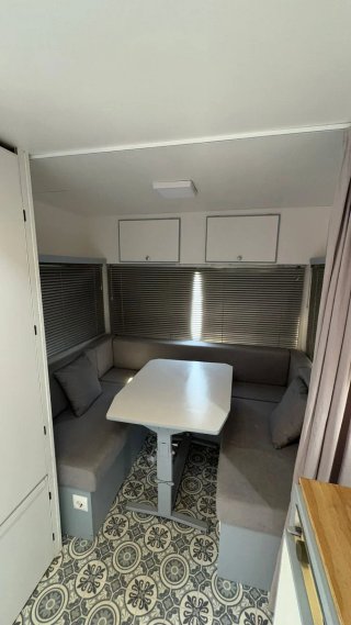 Caravana Adria 400D con documentación menos de 750
