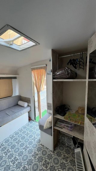 Caravana Adria 400D con documentación menos de 750