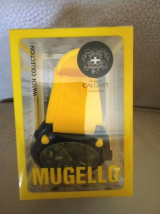 Reloj Mugello Negro y Amarillo