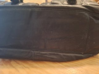Bolso de cuero negro