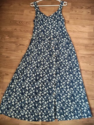 Vestido floral azul y blanco talla S