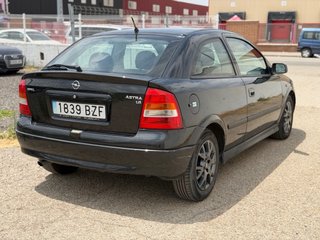 Opel Astra 1.6i Coupé