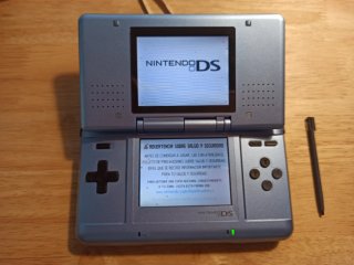 Lote Nintendo DS Azul + Juegos + Accesorios