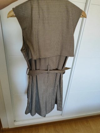 Vestido estilo British Stradivarius Beige S.