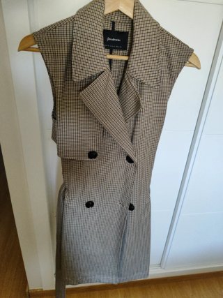 Vestido estilo British Stradivarius Beige S.
