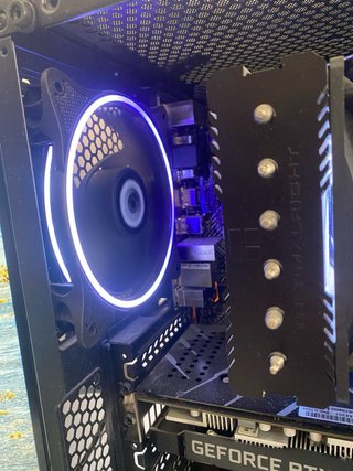 PC Gaming con luces LED