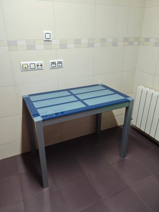 Mesa de cocina cristal y metal
