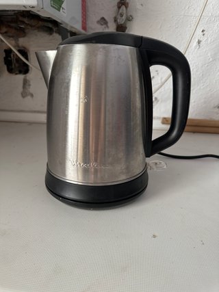 Tetera Eléctrica Moulinex Acero Inoxidable 1.7 lts