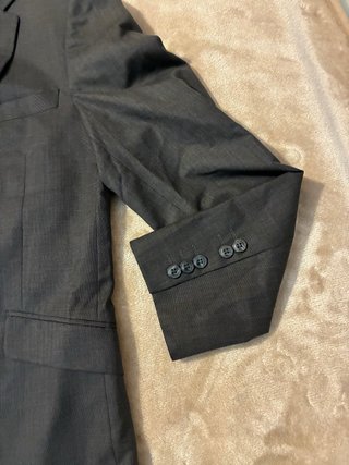 Traje de hombre gris