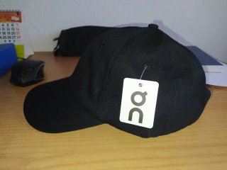 Gorra On Running Negra