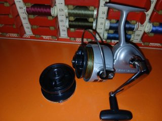 Carrete Daiwa 503 Spinning Reel Caja Manual