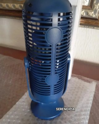 2 ventilatori portatili USB blu e dorati