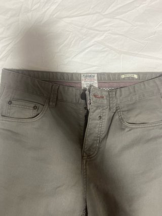 Pantalón Pull&Bear gris hombre