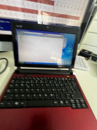 Acer Aspire One Portátil Rojo