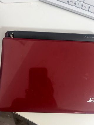 Acer Aspire One Portátil Rojo