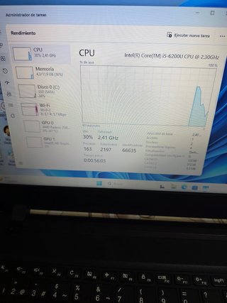 Ordenador portátil Lenovo i5 Sexta generación,8RAM