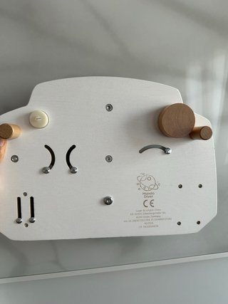 Panel de control de avión de madera