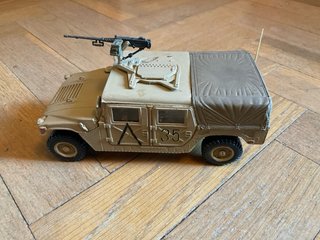Humvee M1025 1/35 Tamiya .50 cal desierto