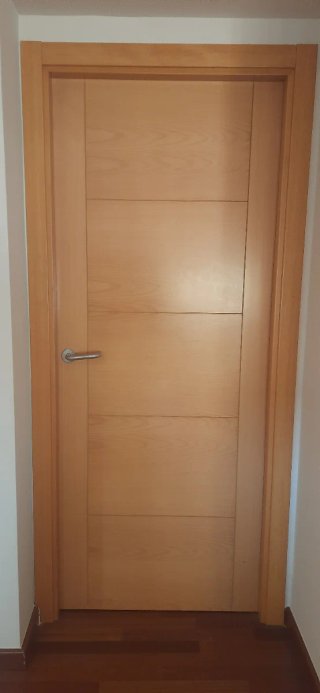 Puerta interior madera de haya
