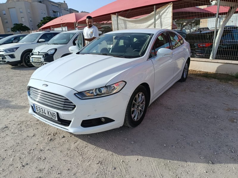 SIN ENTRADA! Ford Mondeo DIESEL - foto 1