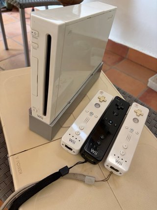 Consola Nintendo Wii Blanca + Mandos + juegos