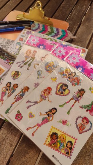 Pack Papelería Dibujos Animados y Manualidades