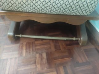 Mecedora de madera y tela
