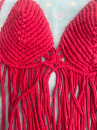 Pareo y top macramé trapillo rojo