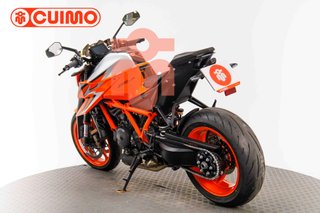 KTM 1290 SUPER DUKE R