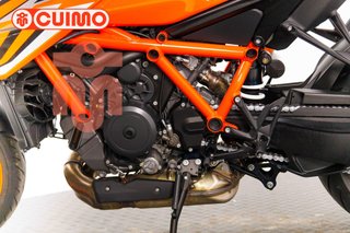 KTM 1290 SUPER DUKE R