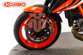 KTM 1290 SUPER DUKE R