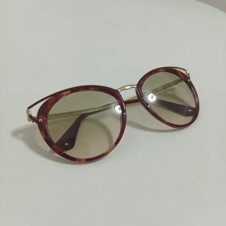 Gafas de sol Prada granate