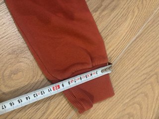 Maglia girocollo color ruggine