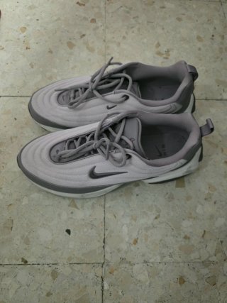 Zapatillas Nike Air Max Grises y Blancas