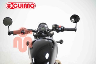TRIUMPH BONNEVILLE BOBBER