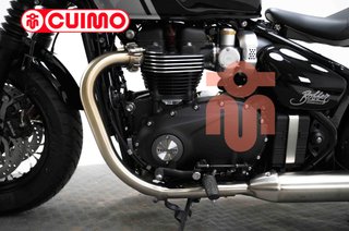 TRIUMPH BONNEVILLE BOBBER