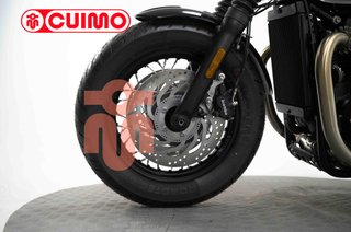 TRIUMPH BONNEVILLE BOBBER
