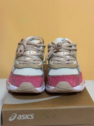 Asics Gel NYC Mujer Beige/Rosa
