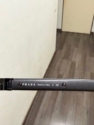 Gafas de sol Prada aviador negras